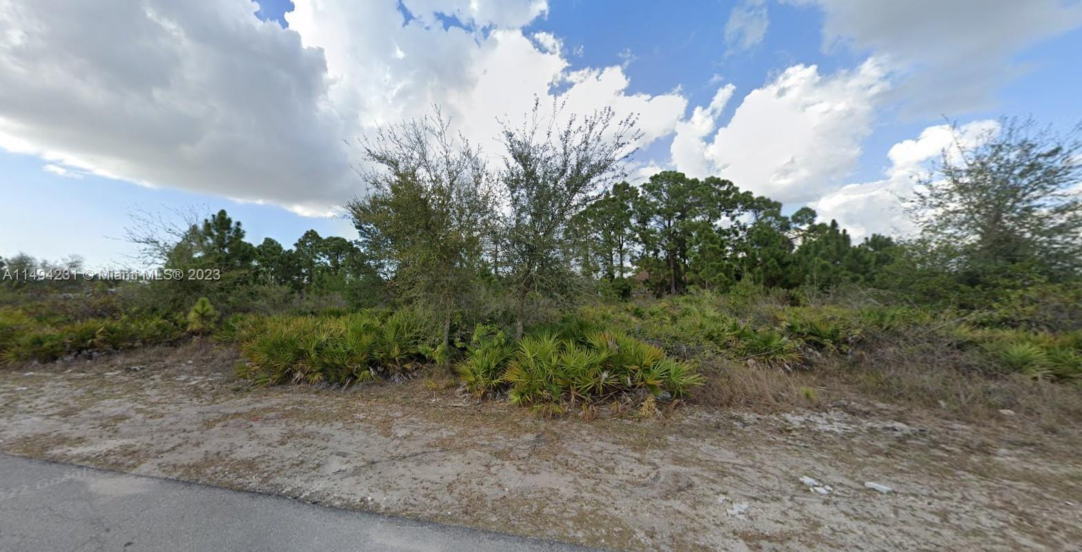 Photo of 2614 12th St in Lehigh Acres, FL
