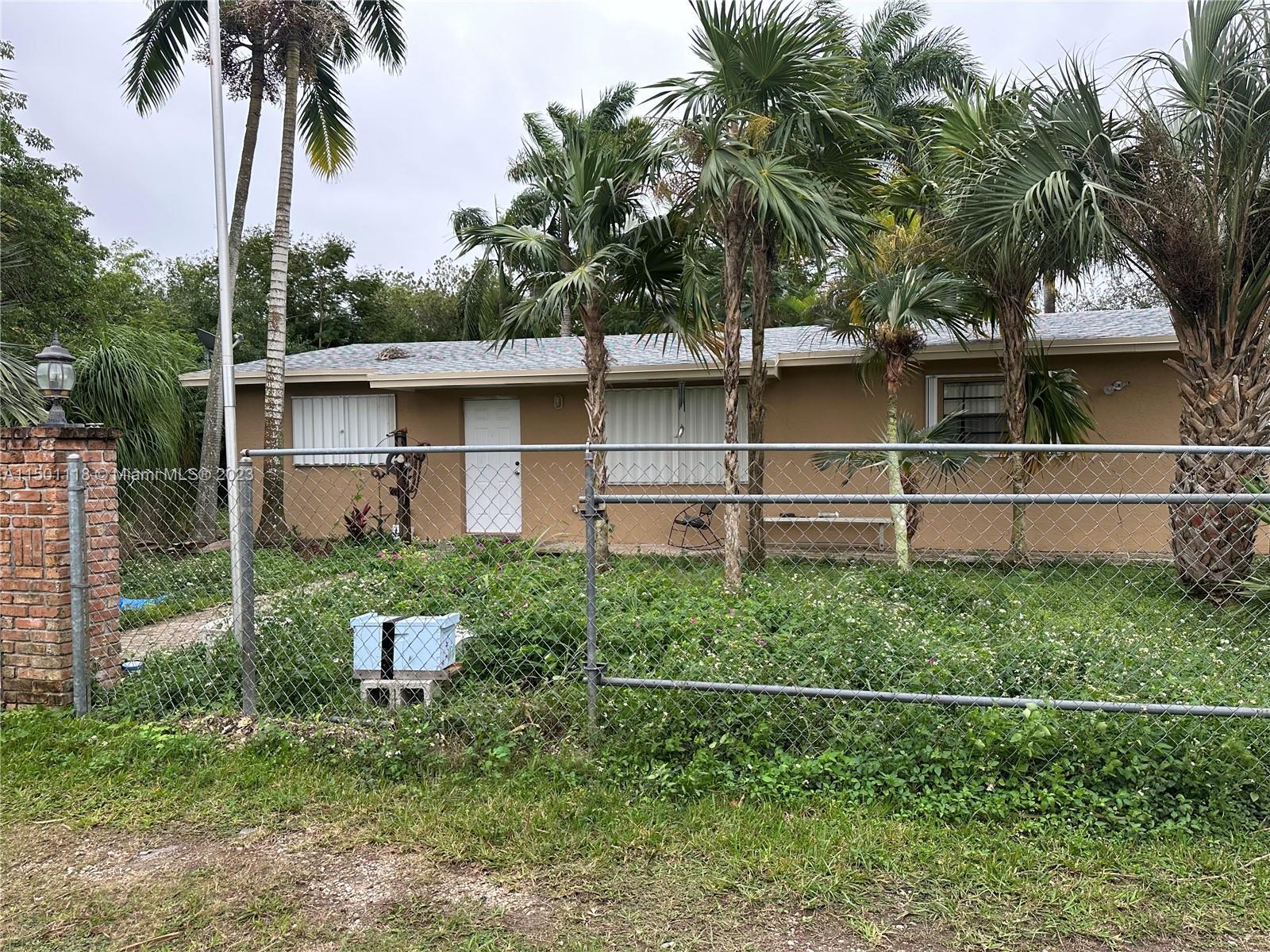 Photo of 18940 SW 358th St in Homestead, FL