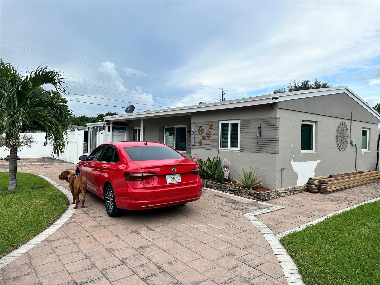 Photo of 1003 N 63rd Ave in Hollywood, FL