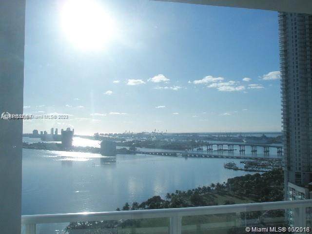 This 2 bedroom 2 bath unit with spectacular views of the bay from living room and master bedroom. Lu