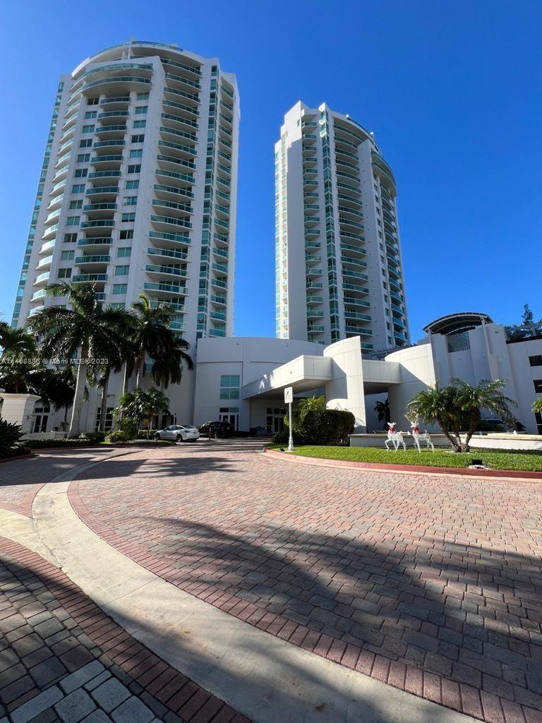 Photo of 19400 Turnberry Wy #1811 in Aventura, FL