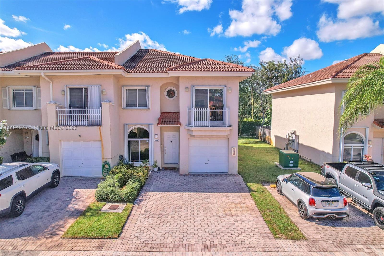Photo of 10180 SW 88th St #408 in Miami, FL