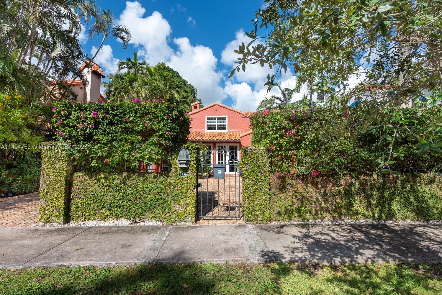 Photo of 629 Altara Ave in Coral Gables, FL