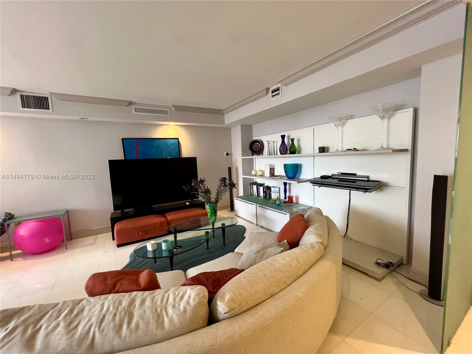 Photo of 2333 Brickell Ave #610 in Miami, FL