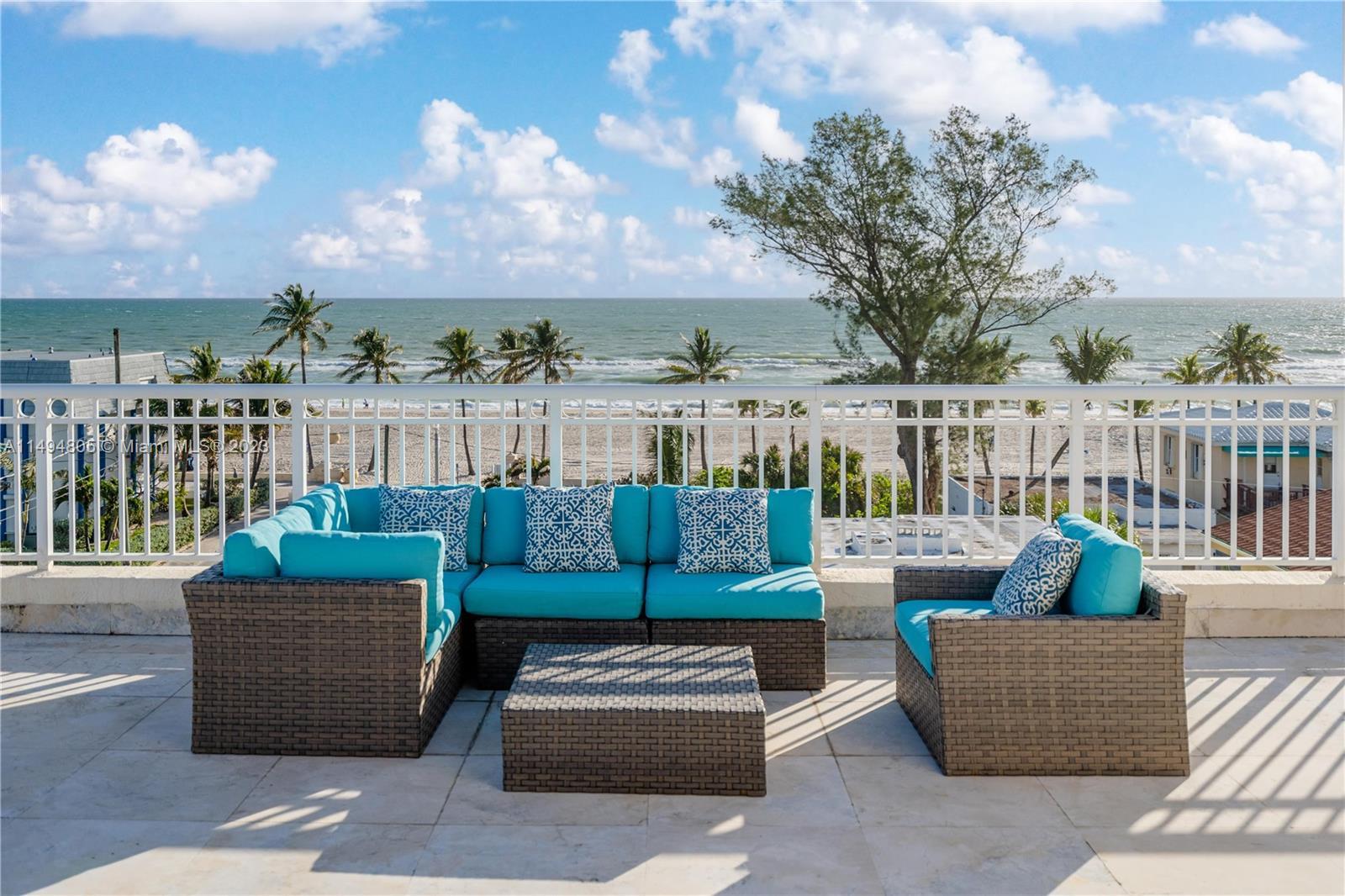 Photo of 310 Jackson St in Hollywood, FL
