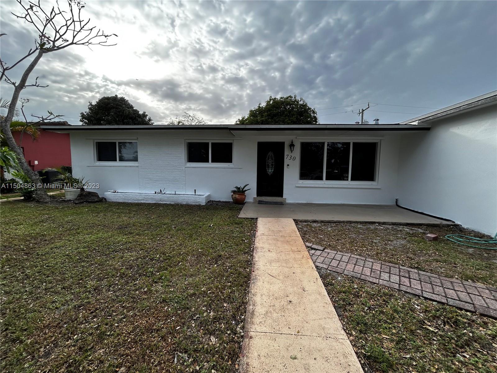 Photo of 730 NW 77th Wy in Pembroke Pines, FL