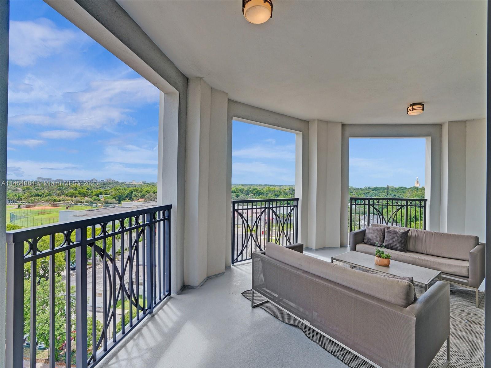 Photo of 301 Altara Ave #817 in Coral Gables, FL
