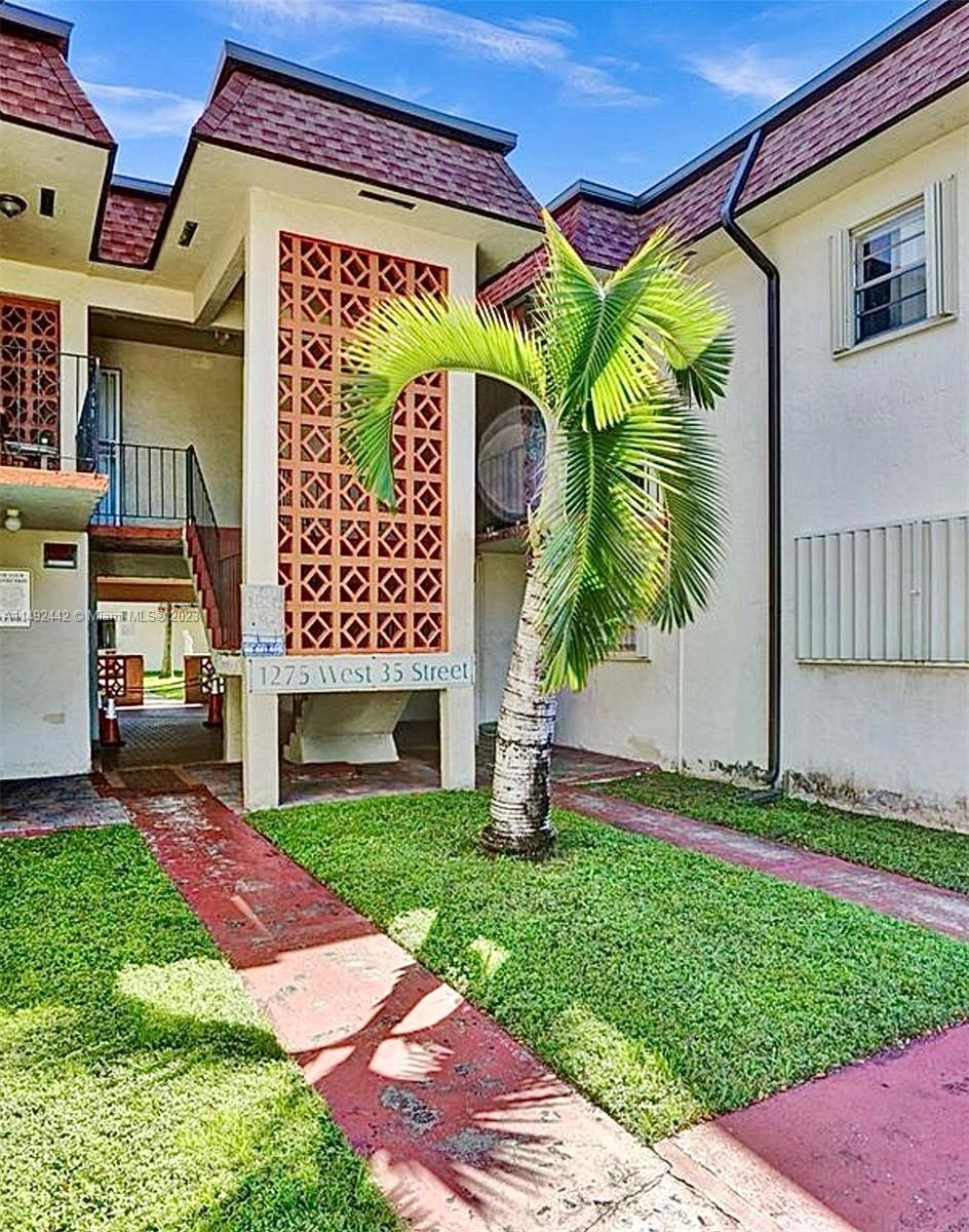 Photo of 1275 W 35th St #3B in Hialeah, FL