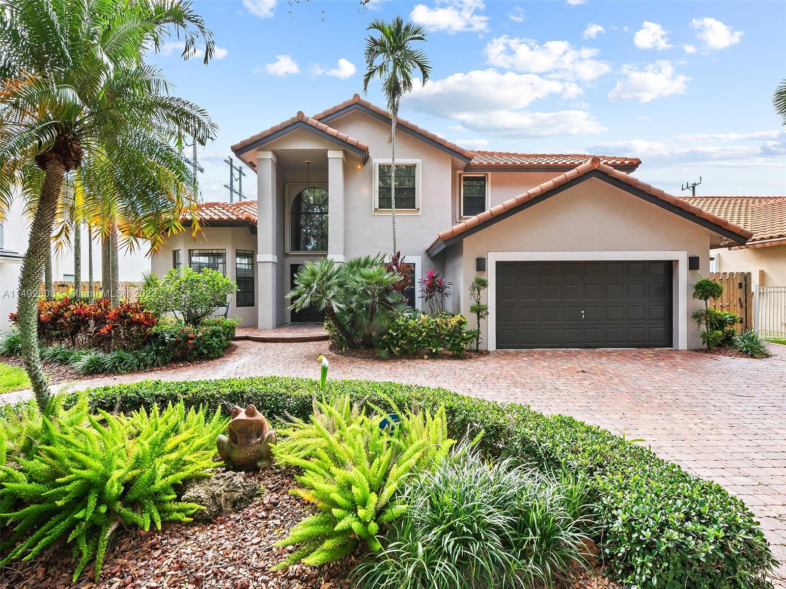 Photo of 10650 Paris St in Cooper City, FL