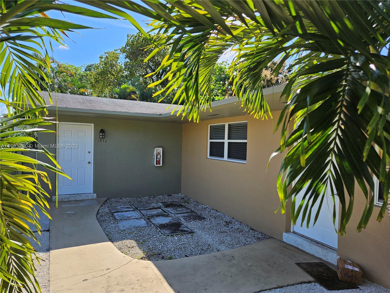 Photo of 2470 NE 182nd Ter in North Miami Beach, FL