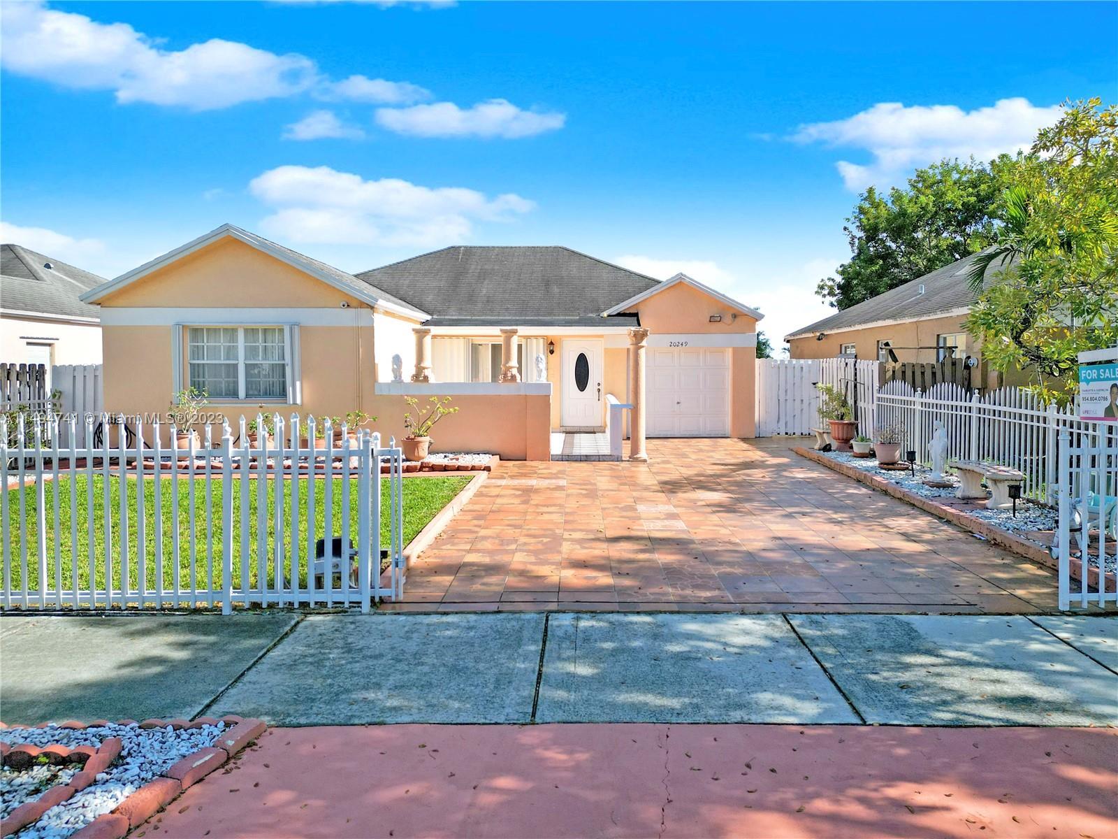 Photo of 20249 NW 32nd Ave in Miami Gardens, FL