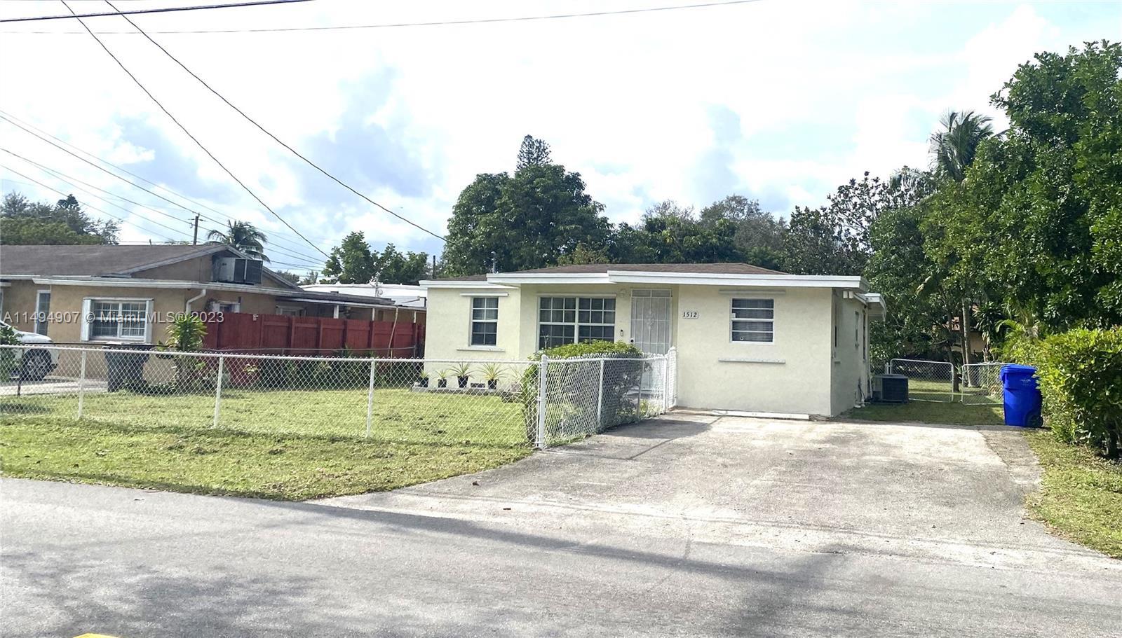 Photo of 1512 N 58th Ave in Hollywood, FL