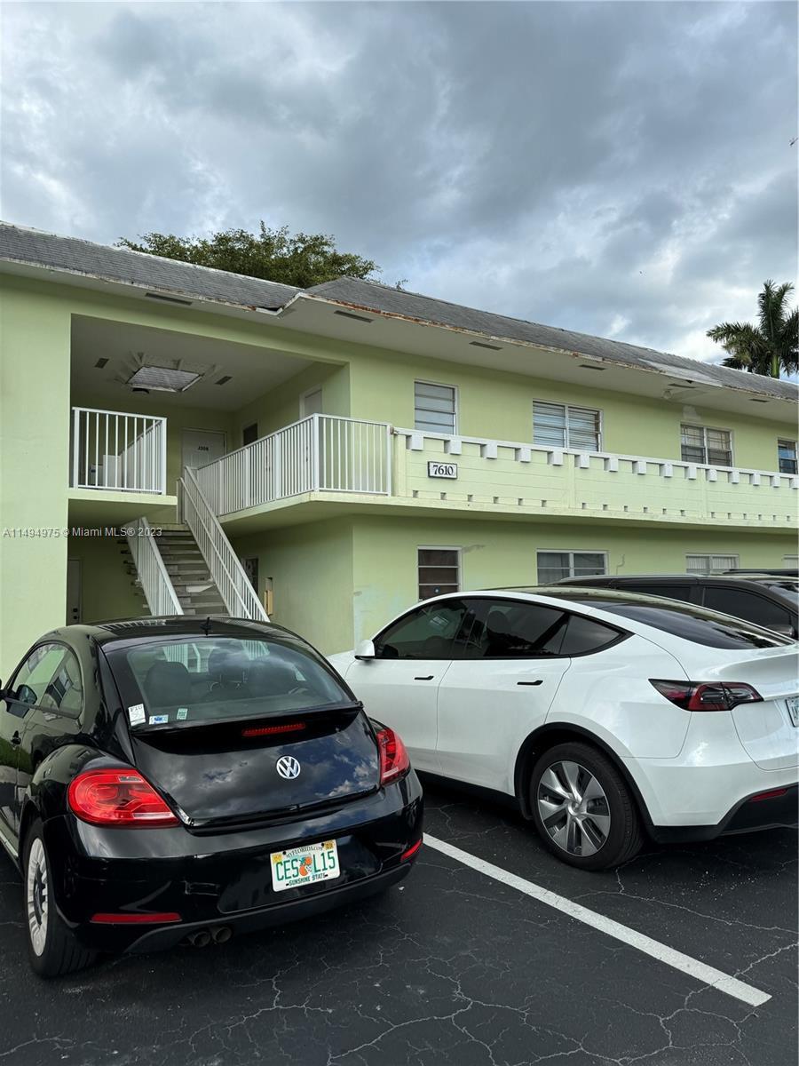 Photo of 7610 SW 82nd St #J208 in Miami, FL