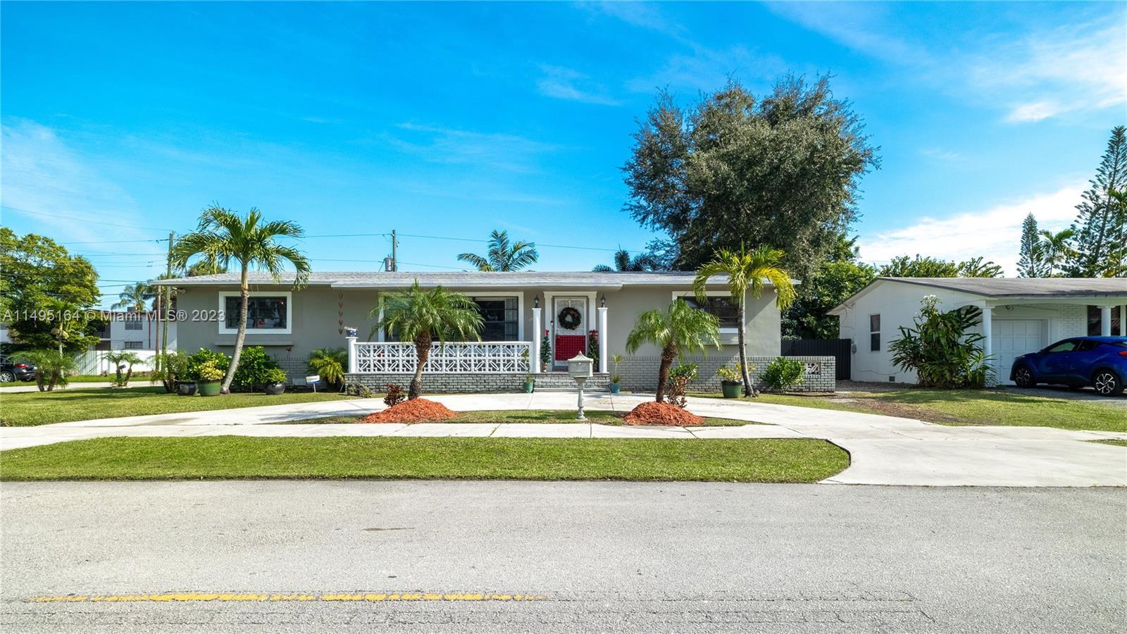 Photo of 15635 NW 2nd Ct in Miami, FL