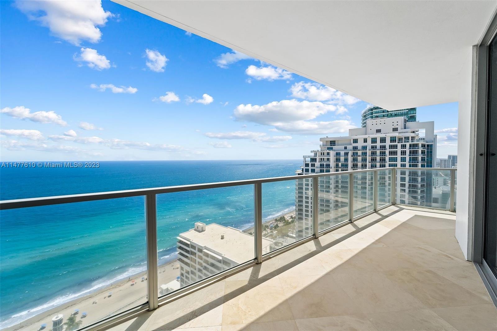Photo of 3101 S Ocean Dr #2702 in Hollywood, FL