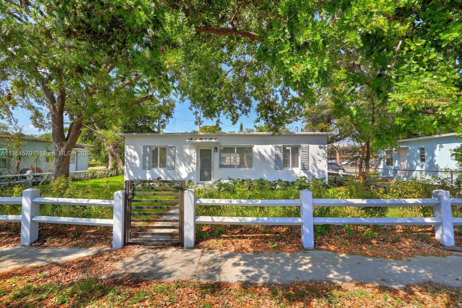 Photo of 3530 S Douglas Rd in Coconut Grove, FL