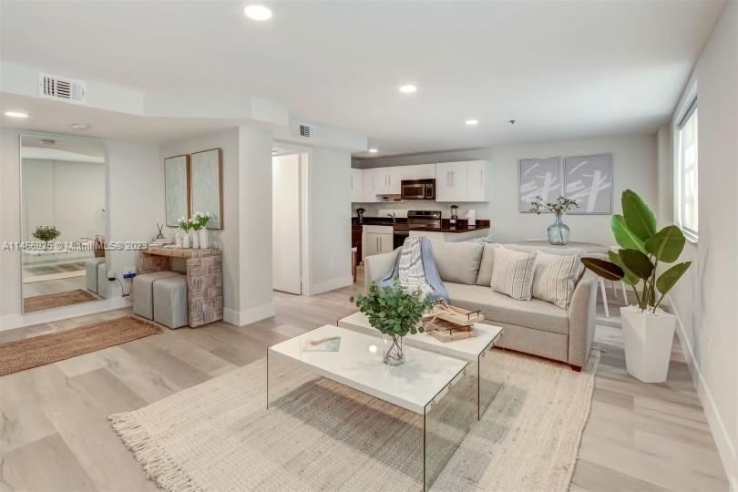 Photo of 865 Collins Ave #306 in Miami Beach, FL