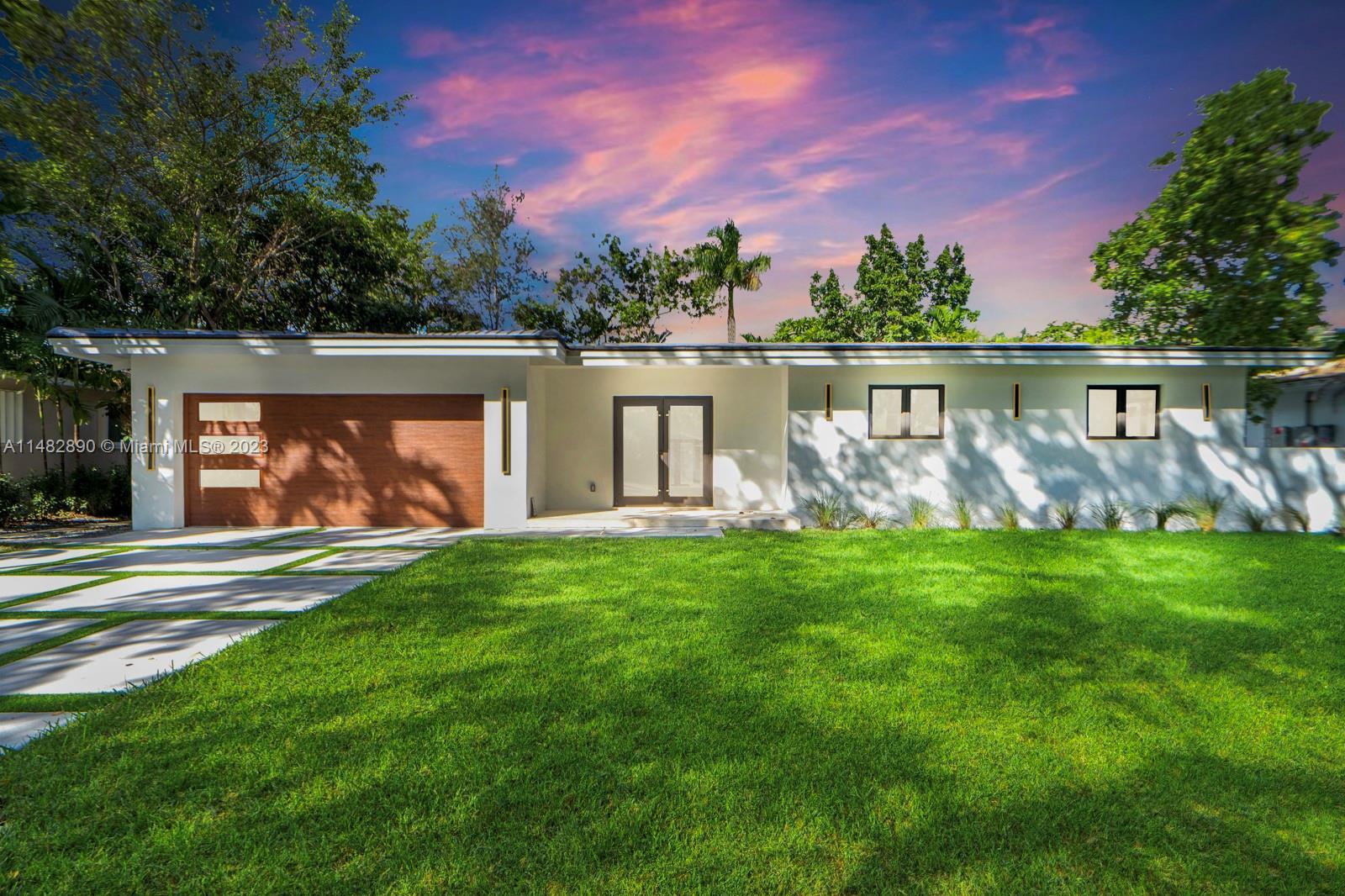 Photo of 1525 Ancona Ave in Coral Gables, FL