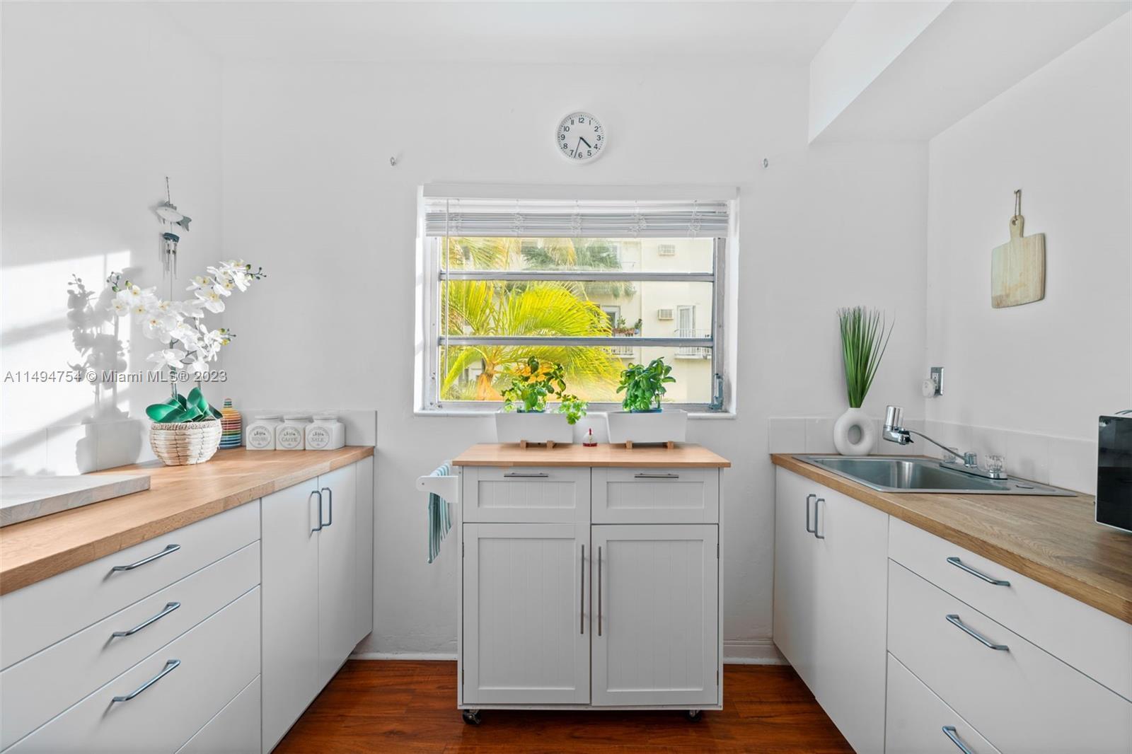 Photo of 920 Euclid Ave #11 in Miami Beach, FL