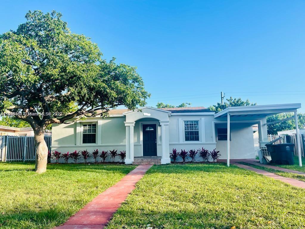 Photo of 1050 NE 138th St in North Miami, FL