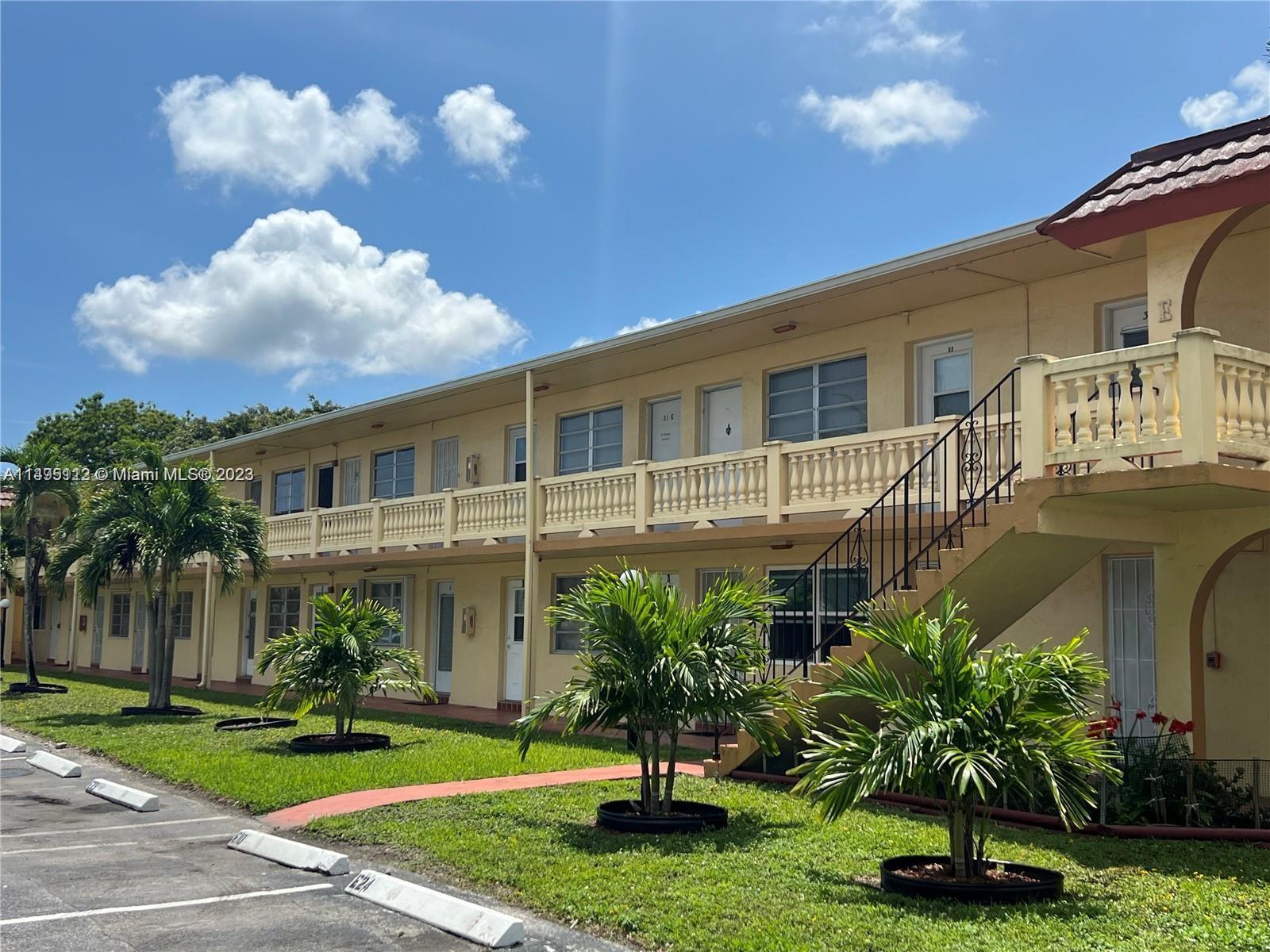 Photo of 160 NE 203rd Ter #15 in Miami Gardens, FL