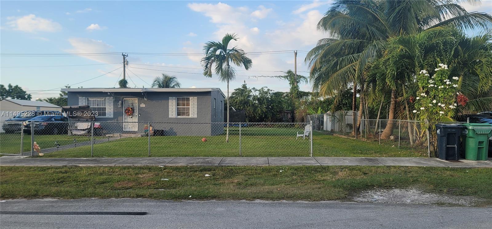 Photo of 10411 SW 183rd St in Miami, FL