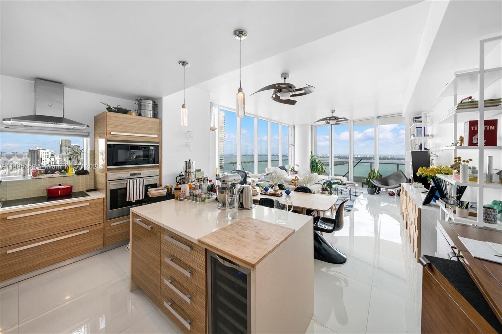 Photo of 2020 N Bayshore Dr #4201 in Miami, FL