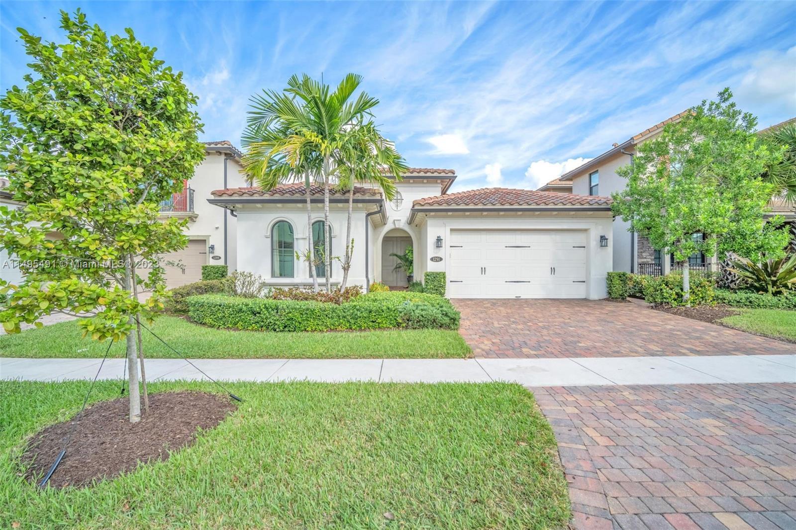Photo of 1291 SW 113th Wy in Pembroke Pines, FL
