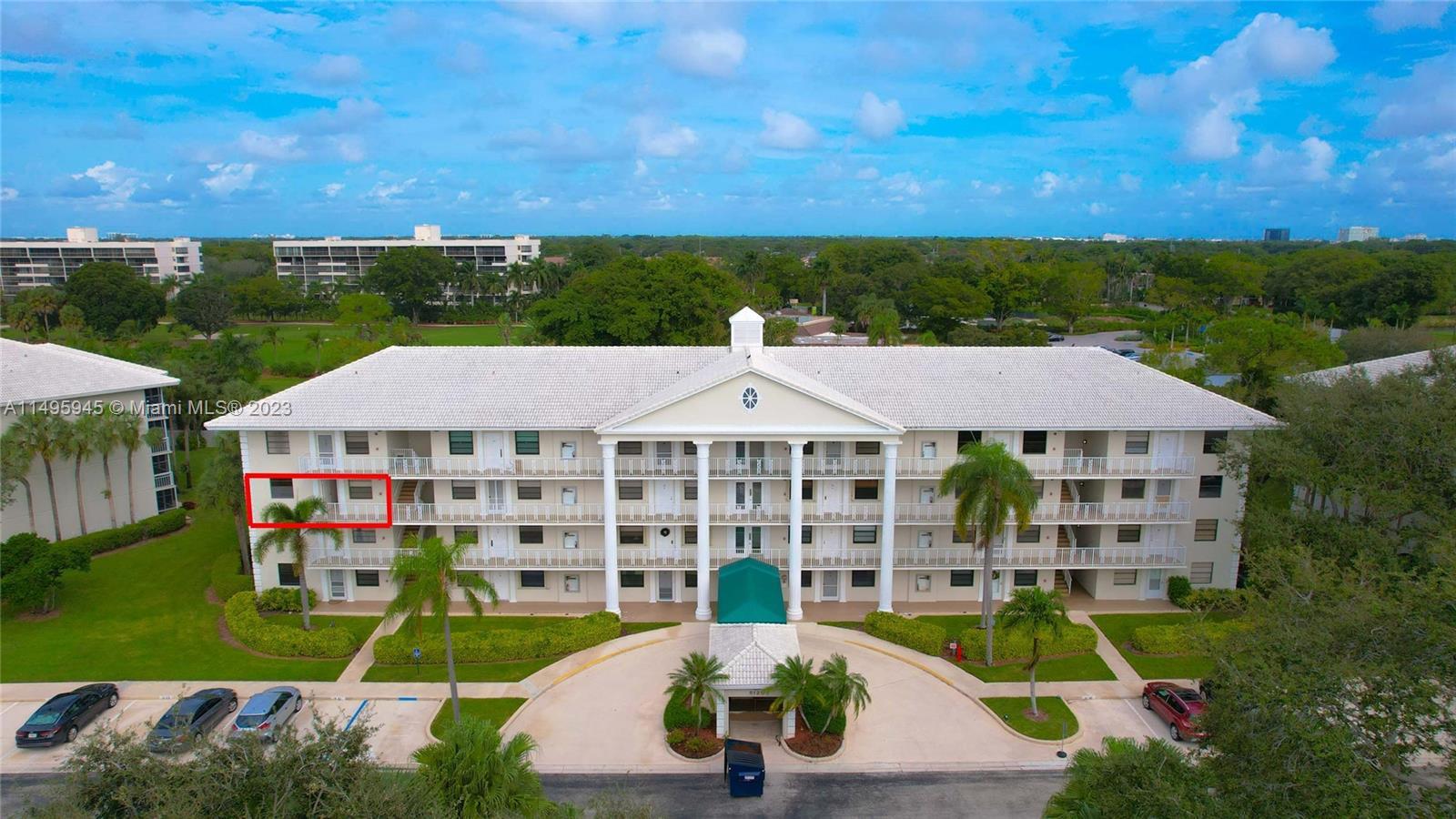 Photo of 6121 Balboa Cir #301 in Boca Raton, FL