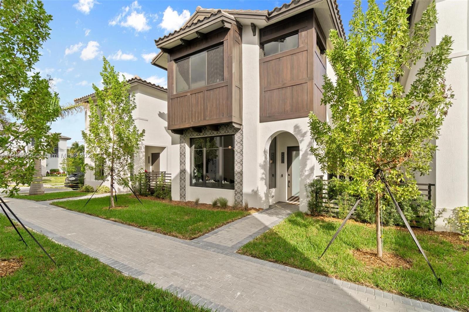 Photo of 4482 NW 80th Ave in Doral, FL