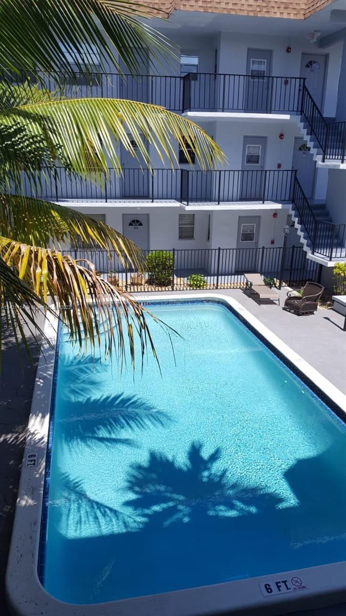 Photo of 714 NE 10th St #207 in Hallandale Beach, FL
