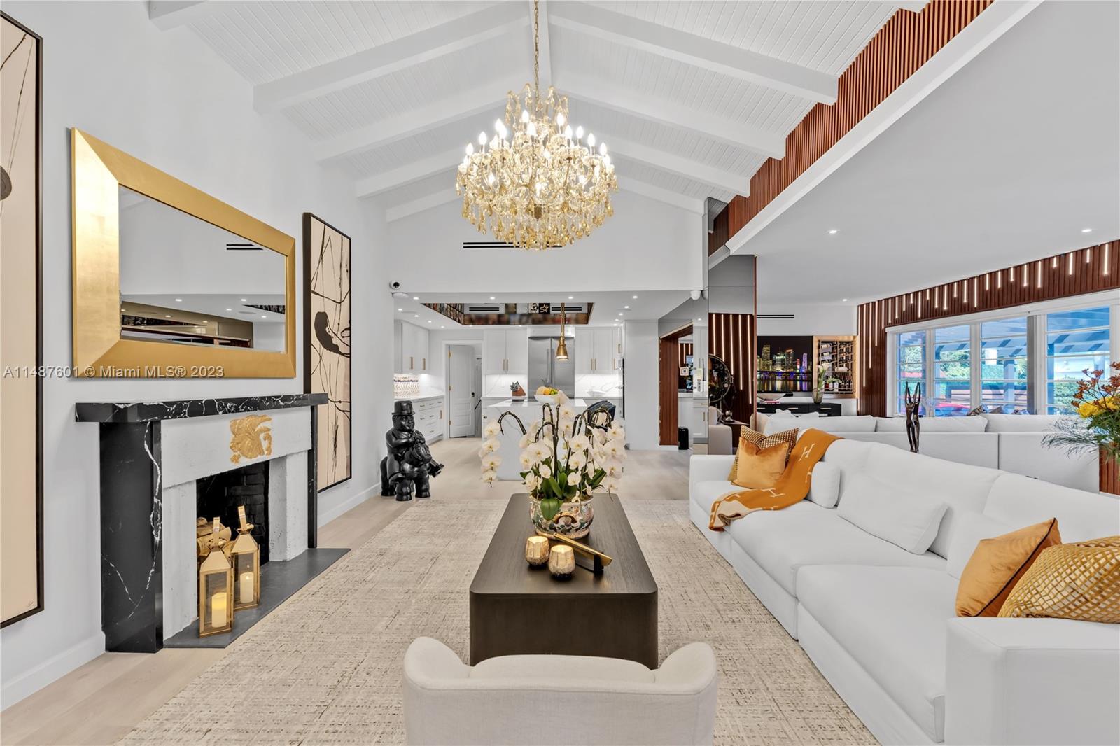 Photo of 238 E San Marino Dr in Miami Beach, FL