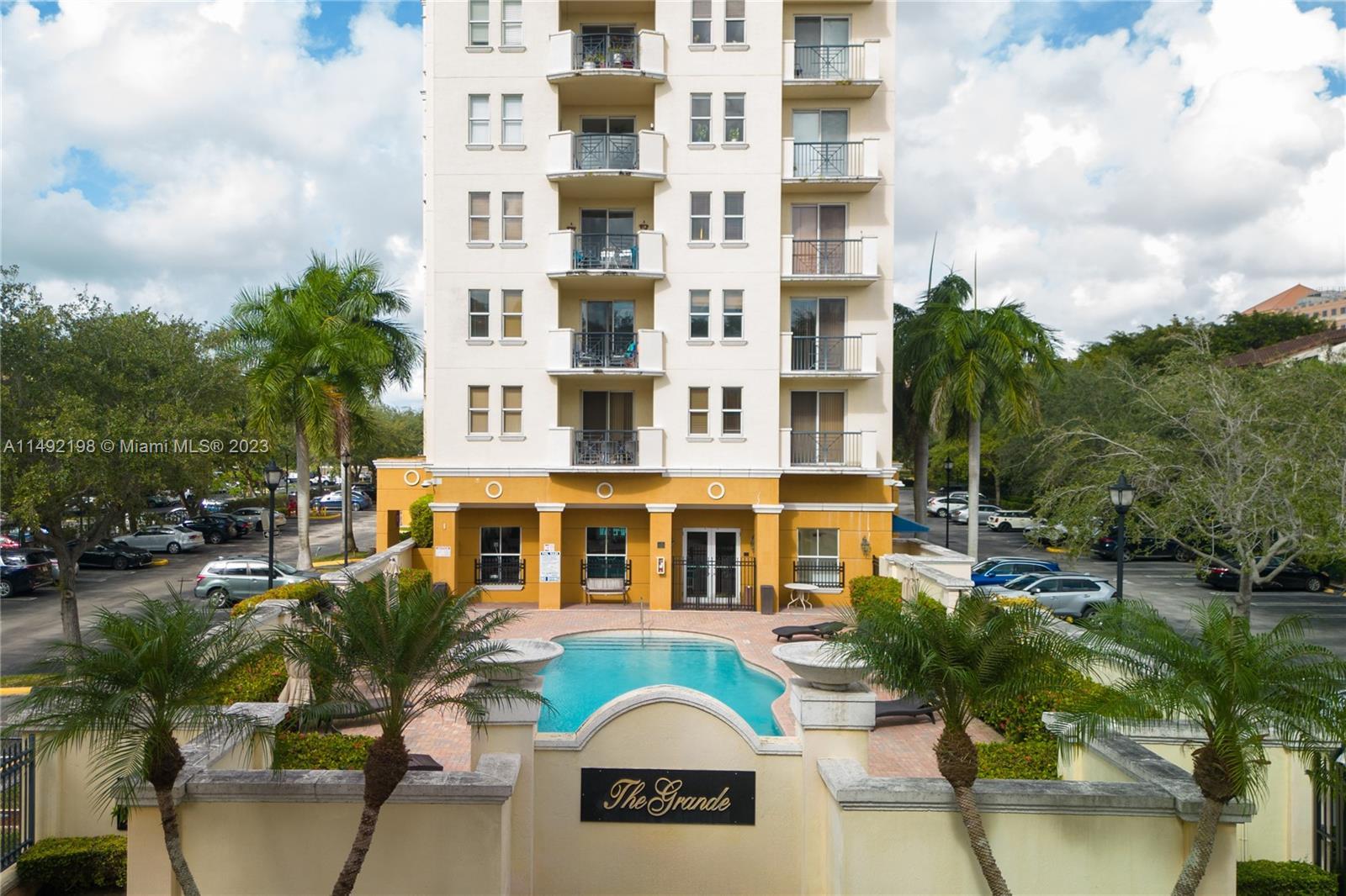 Photo of 9021 SW 94th St #304 in Miami, FL