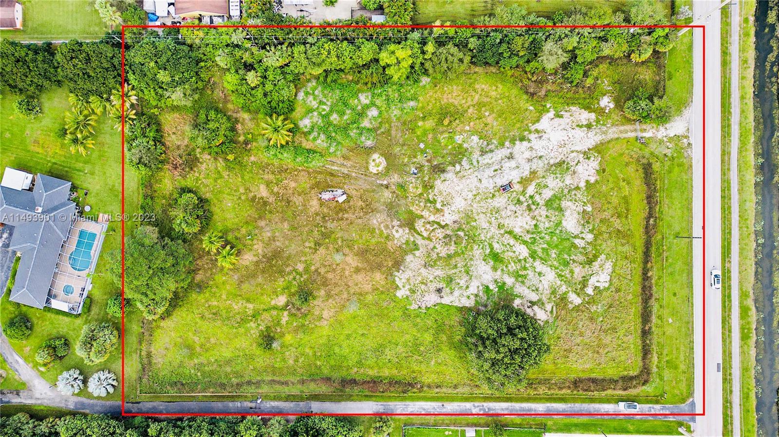 Photo of 1701 SW 136th Ave in Davie, FL