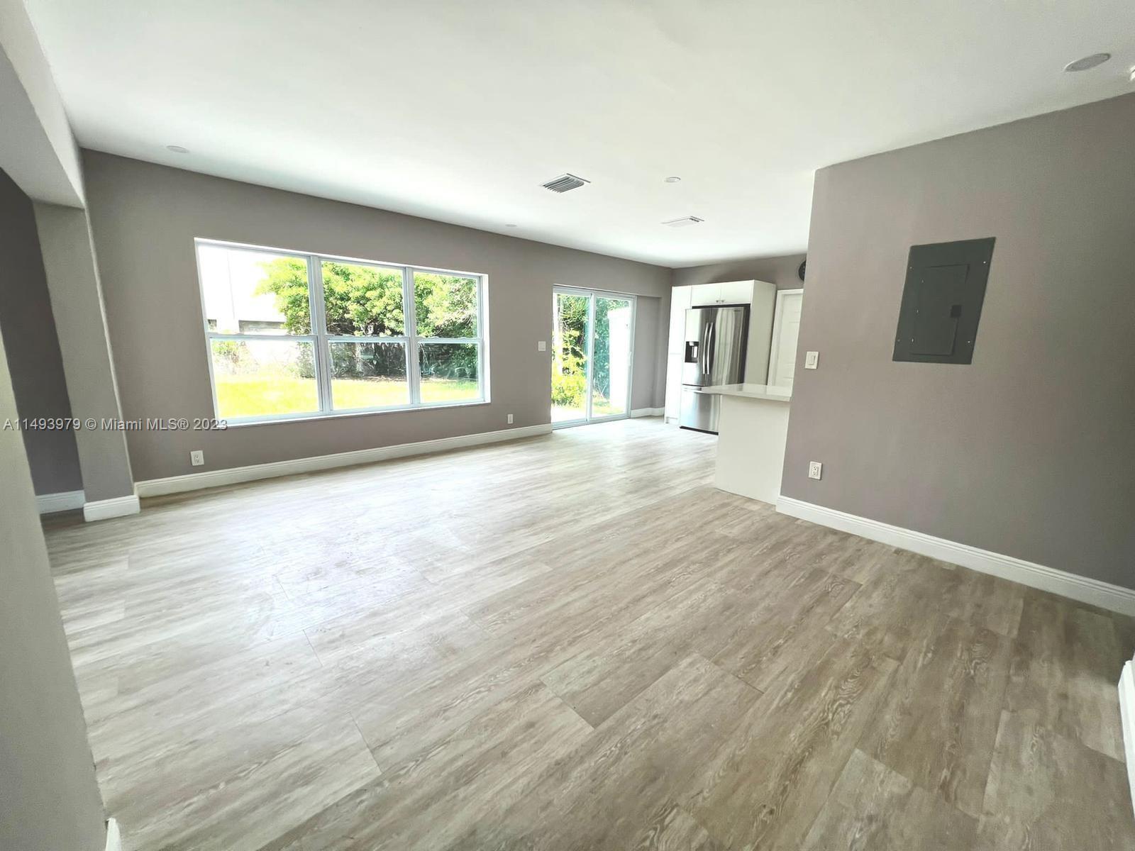 Photo of 2206 N 28th Ave in Hollywood, FL