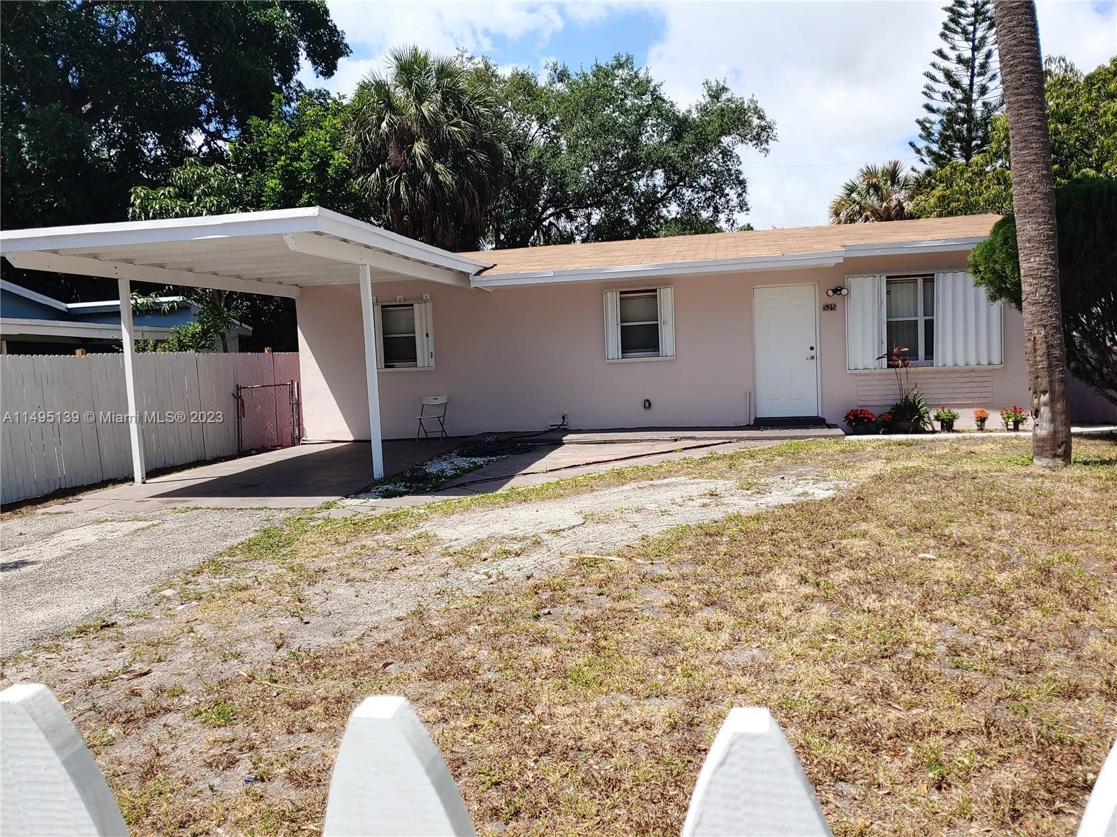 Photo of 525 NW 15th Ter in Fort Lauderdale, FL