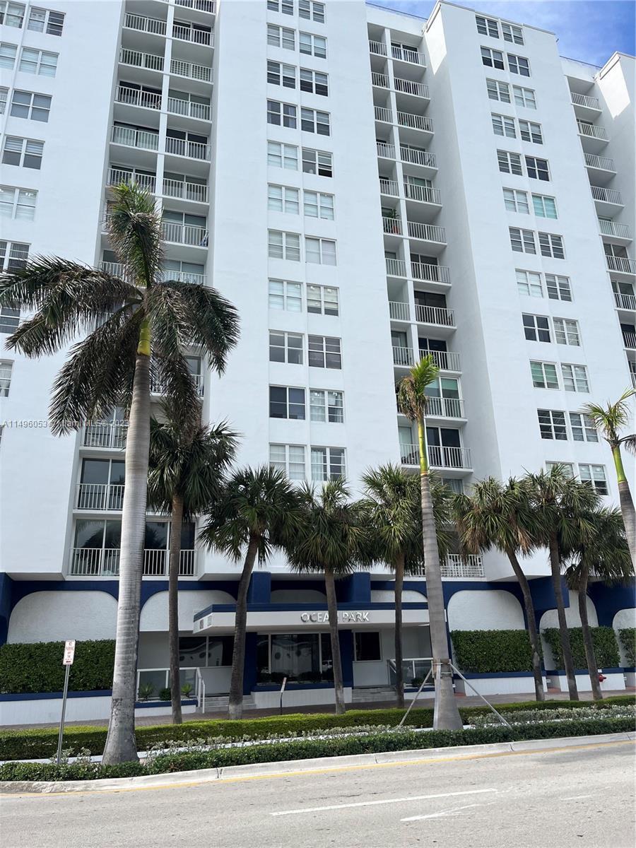 Photo of 6450 Collins Ave #708 in Miami Beach, FL