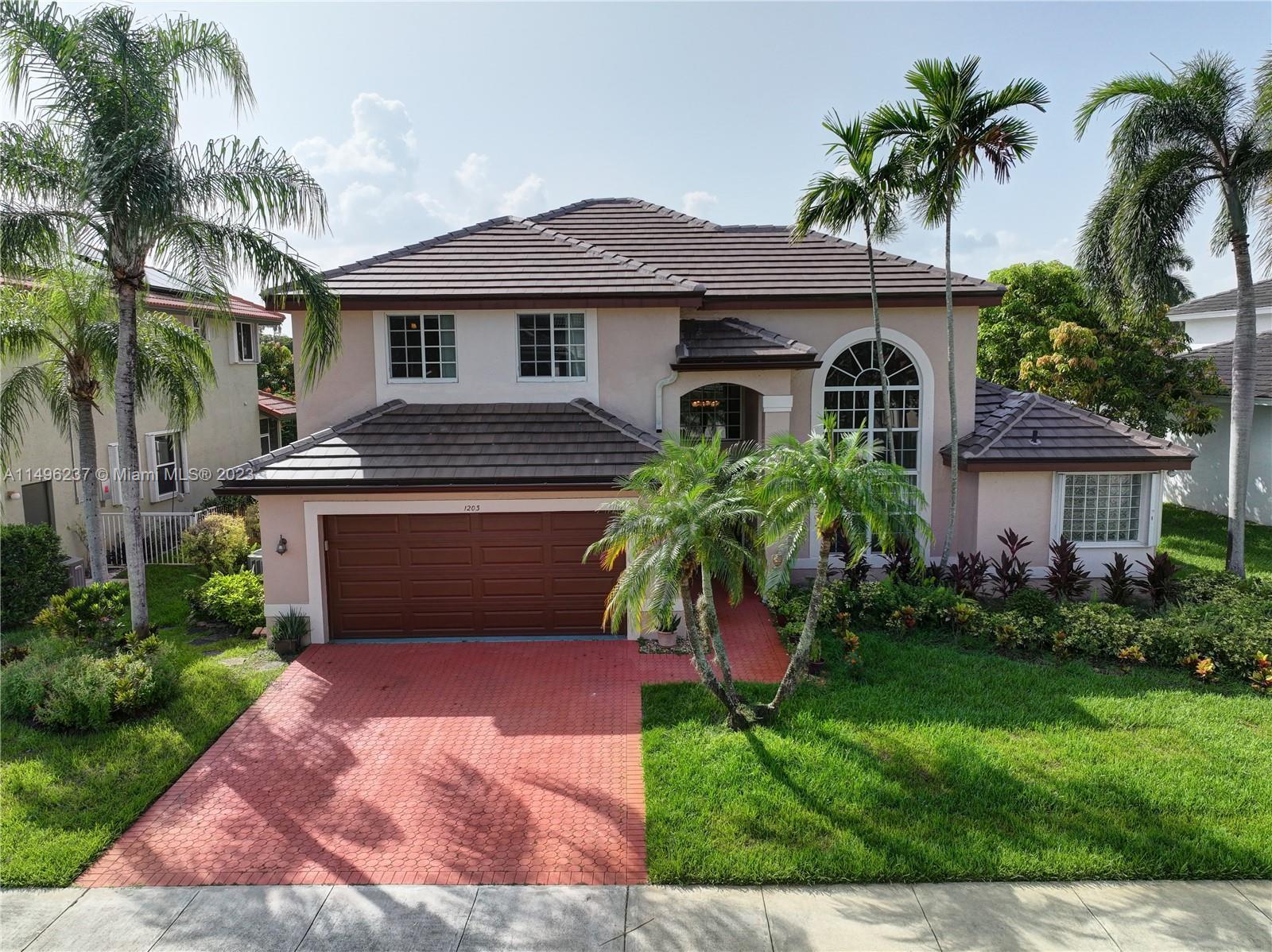 Photo of 1203 NW 180th Ave in Pembroke Pines, FL