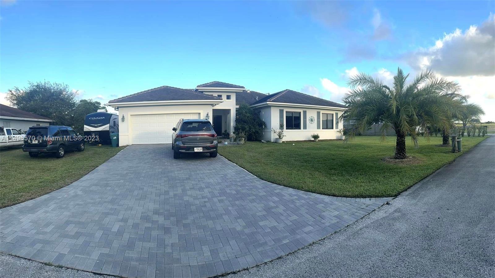 Photo of 32151 SW 196th Ave in Homestead, FL