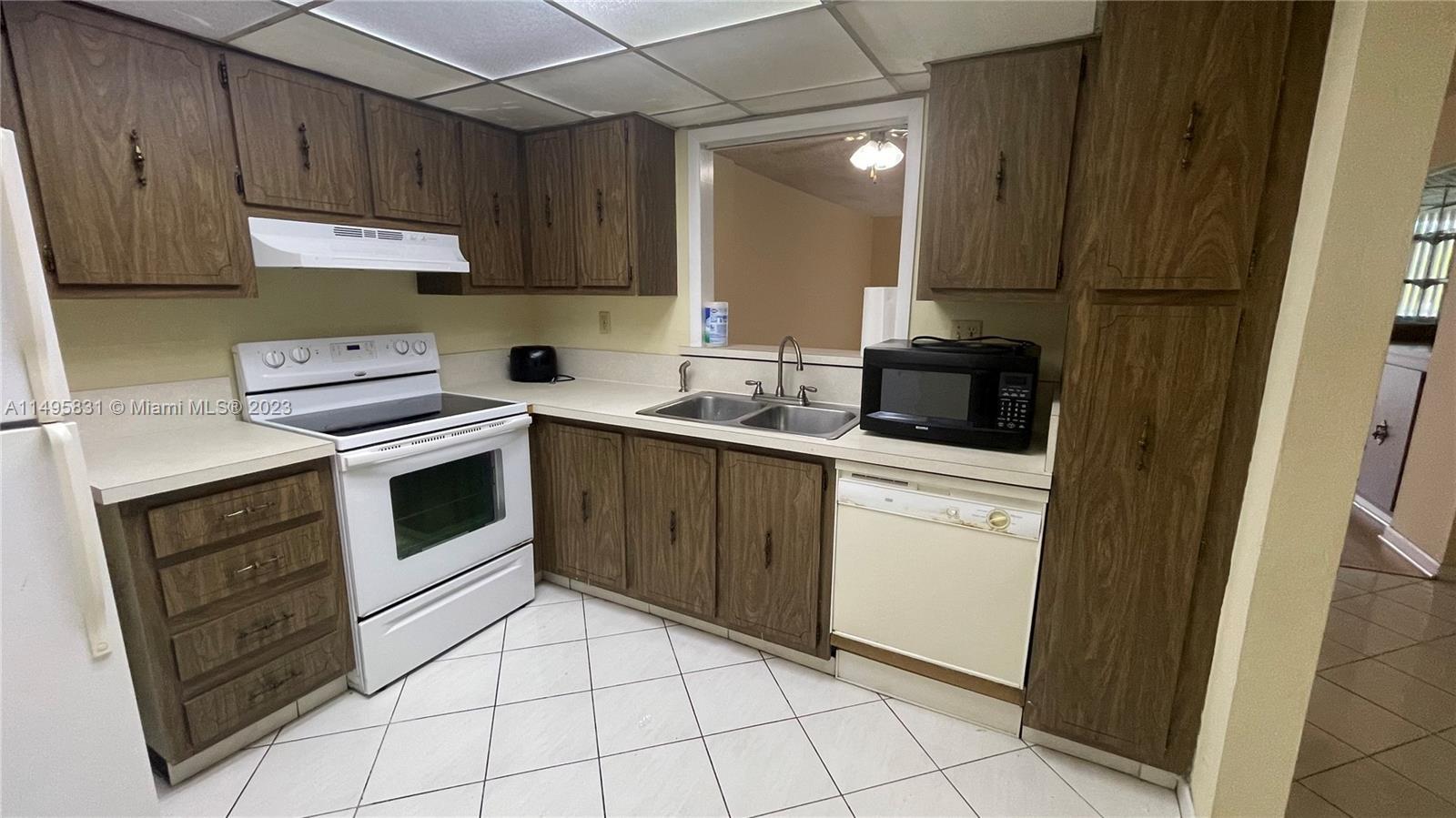 Photo of 408 NW 68th Ave #205 in Plantation, FL