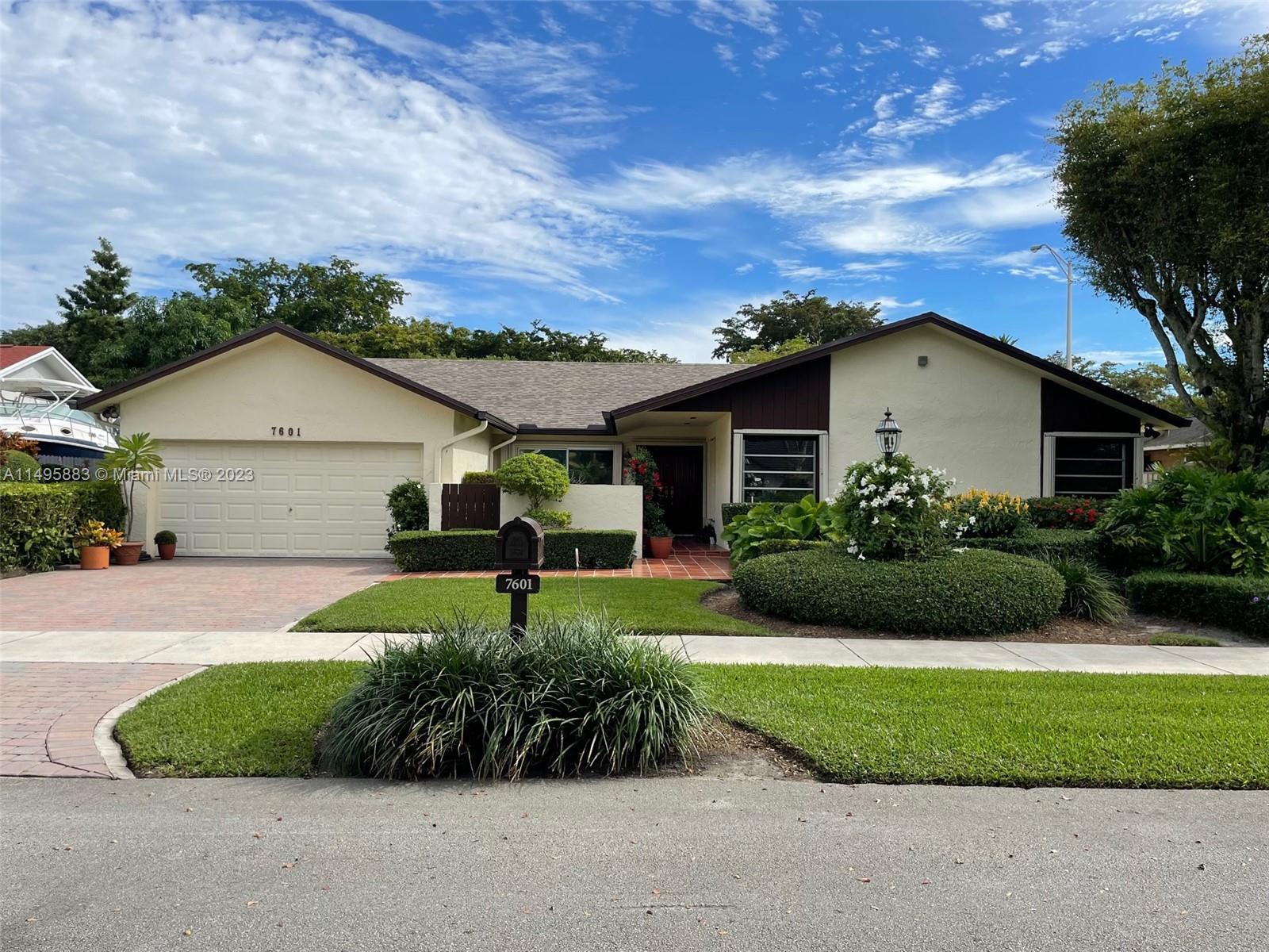 Photo of 7601 SW 147th Ct in Miami, FL
