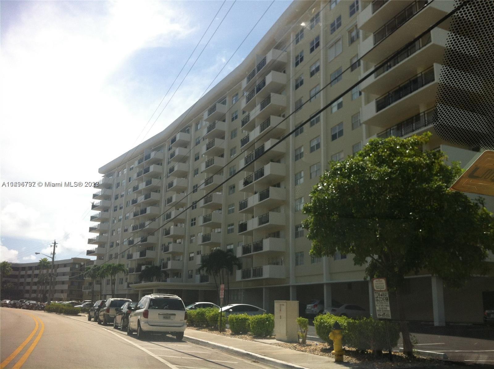 Photo of 401 Golden Isles Dr #810 in Hallandale Beach, FL