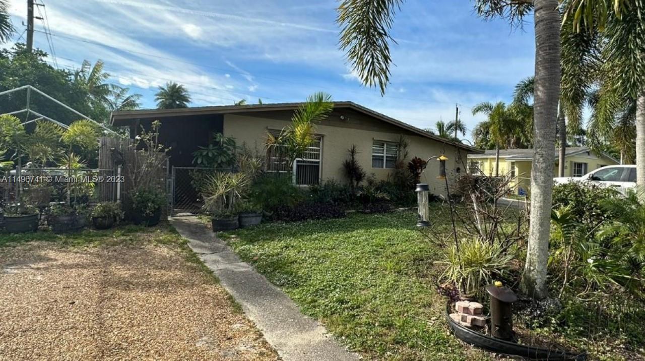 Photo of 6110 SW 38th Ct in Davie, FL