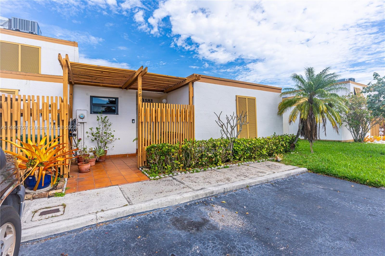 Photo of 13181 SW 10th Terrace Dr in Miami, FL