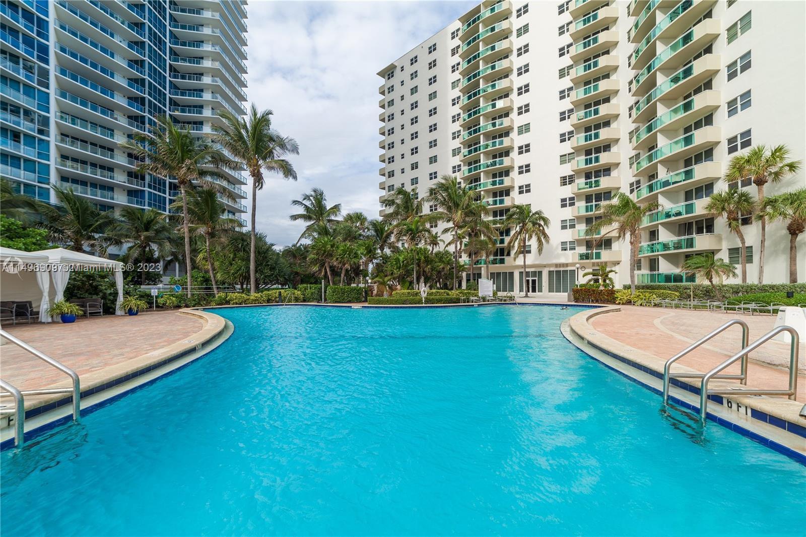 Photo of 3001 S Ocean Dr #1527 in Hollywood, FL
