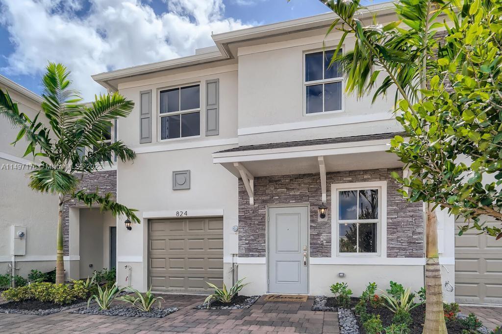 Photo of 825 SE 19th St #825 in Homestead, FL