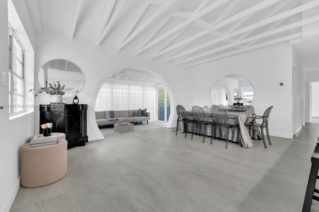 Photo of 9264 Byron Ave in Surfside, FL