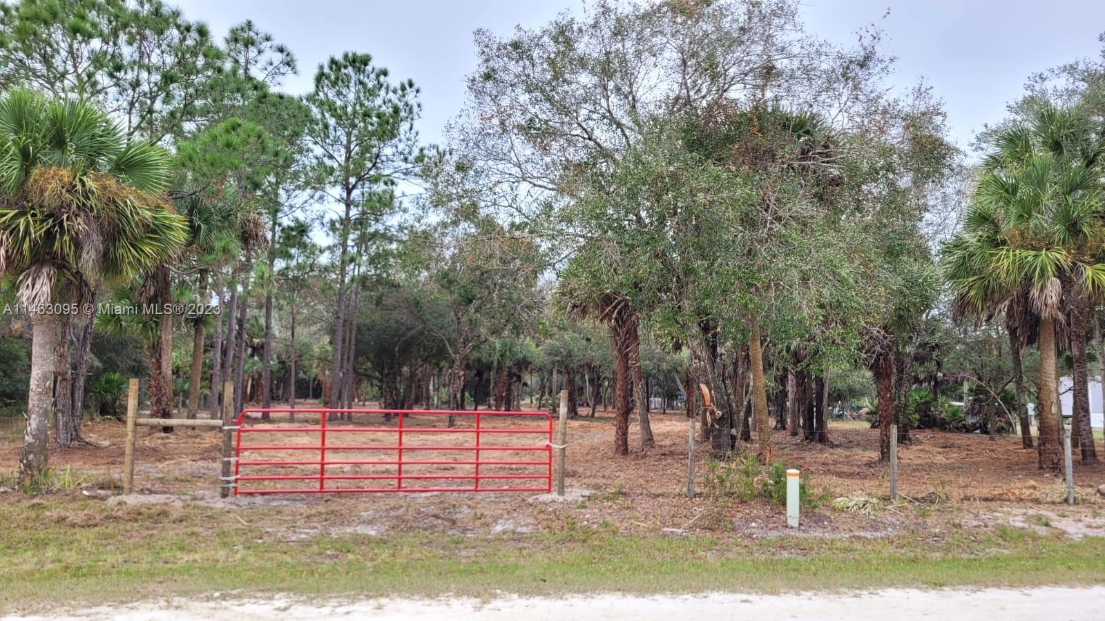 Photo of 840 S Kennel in Clewiston, FL