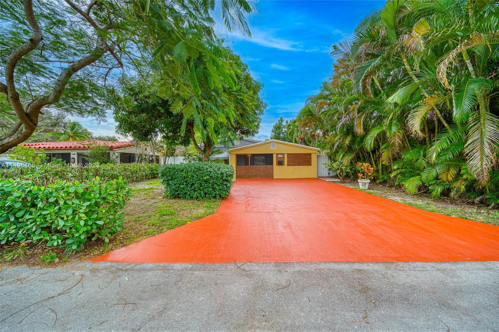 Photo of 1158 NE 183rd St in North Miami Beach, FL