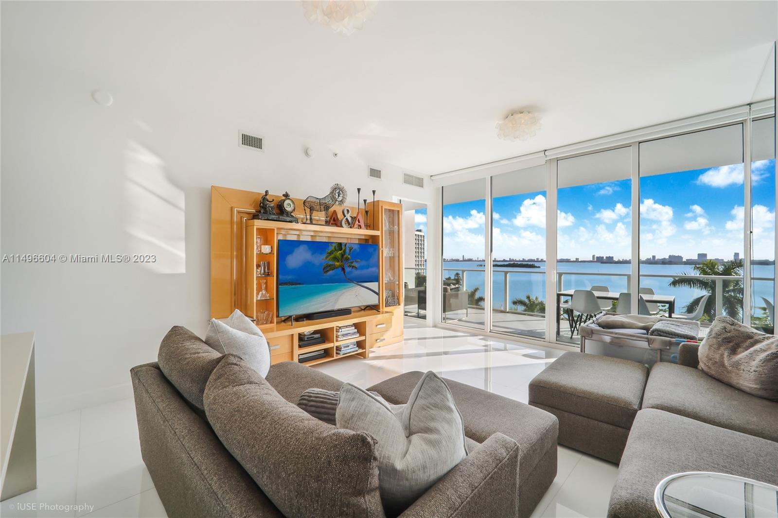 Photo of 2020 N Bayshore Dr #708 in Miami, FL